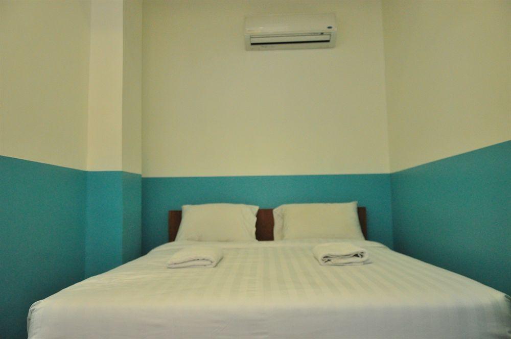 Hostellery Manila Exterior photo