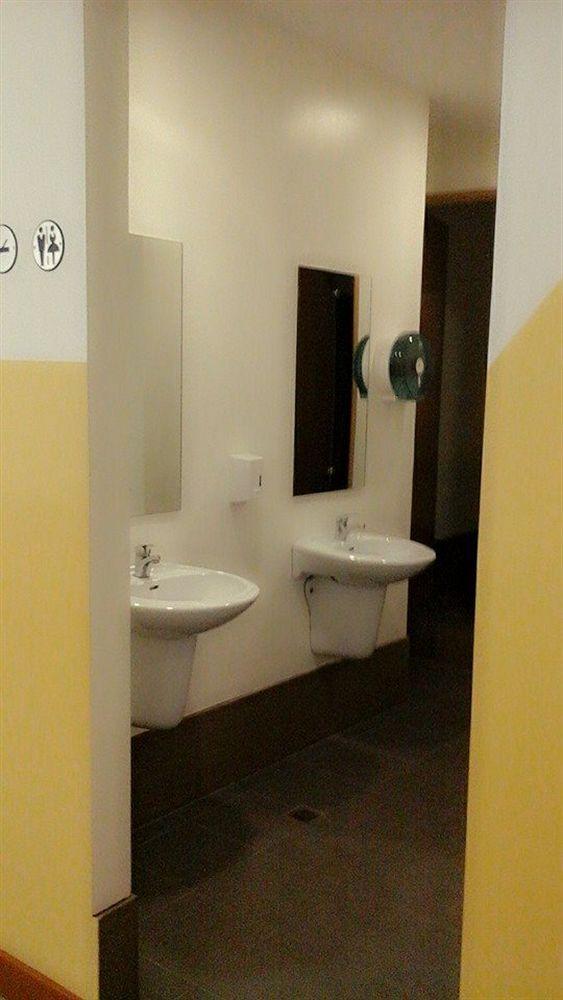 Hostellery Manila Exterior photo